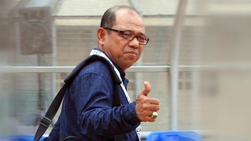Emral Abus siap menggantikan Djadjang Nurjaman. - INDOSPORT